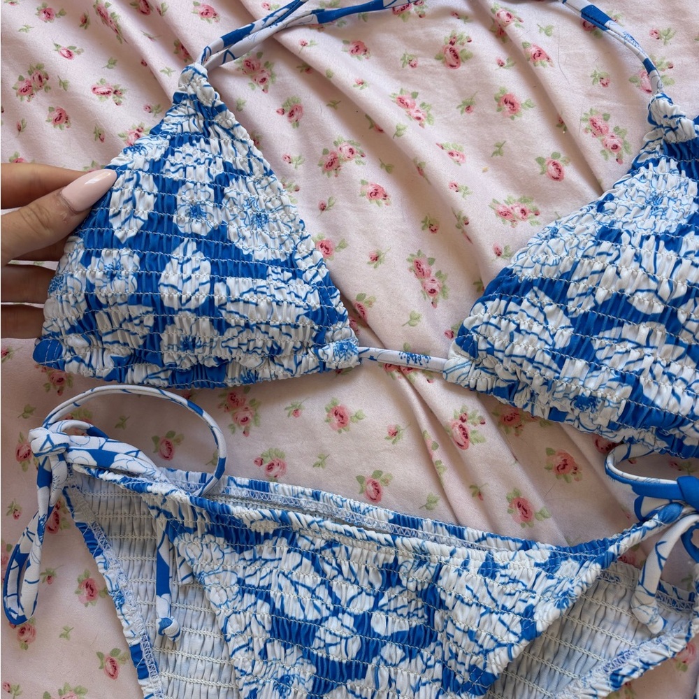 SHEIN Blue and White Floral Bikini
